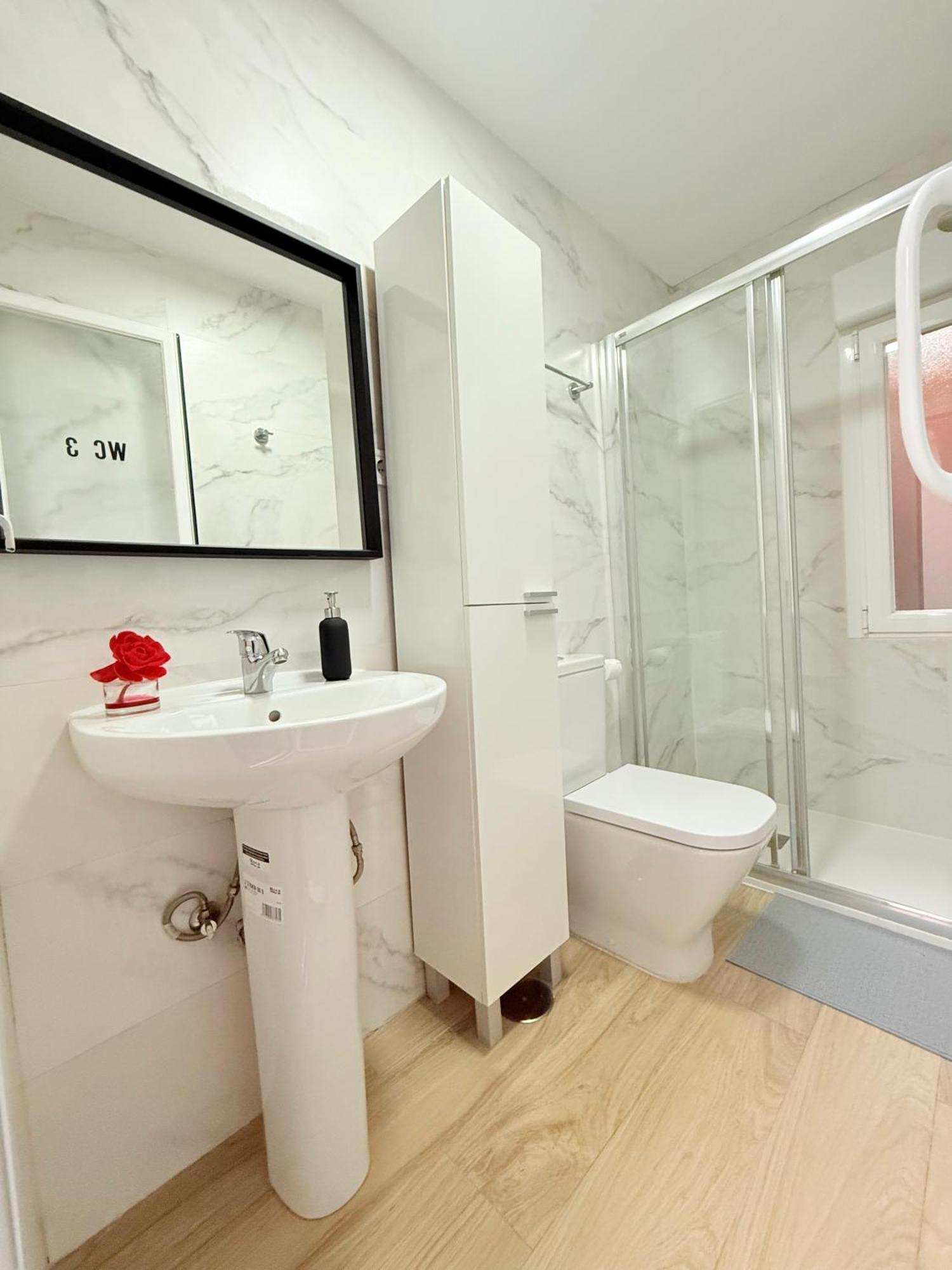Rosa Rooms, Habitacion Con Bano Privado Pozuelo de Alarcón Екстериор снимка