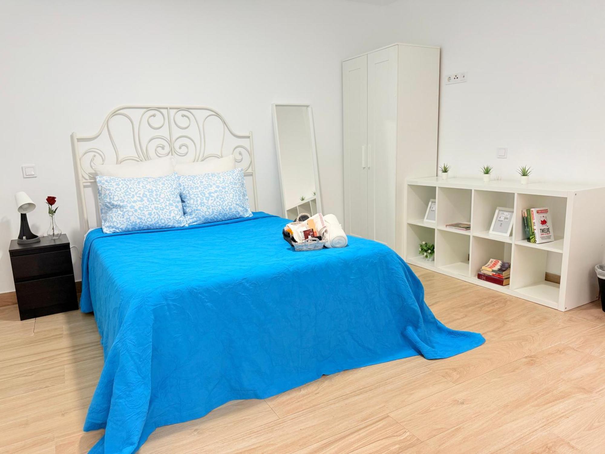 Rosa Rooms, Habitacion Con Bano Privado Pozuelo de Alarcón Екстериор снимка