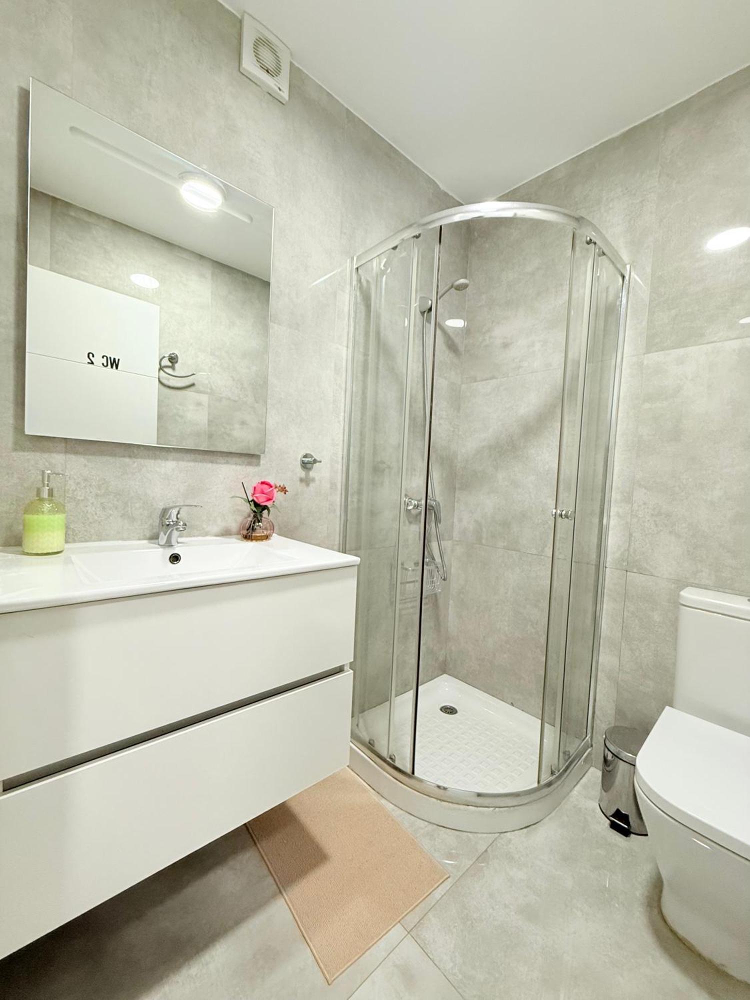Rosa Rooms, Habitacion Con Bano Privado Pozuelo de Alarcón Екстериор снимка
