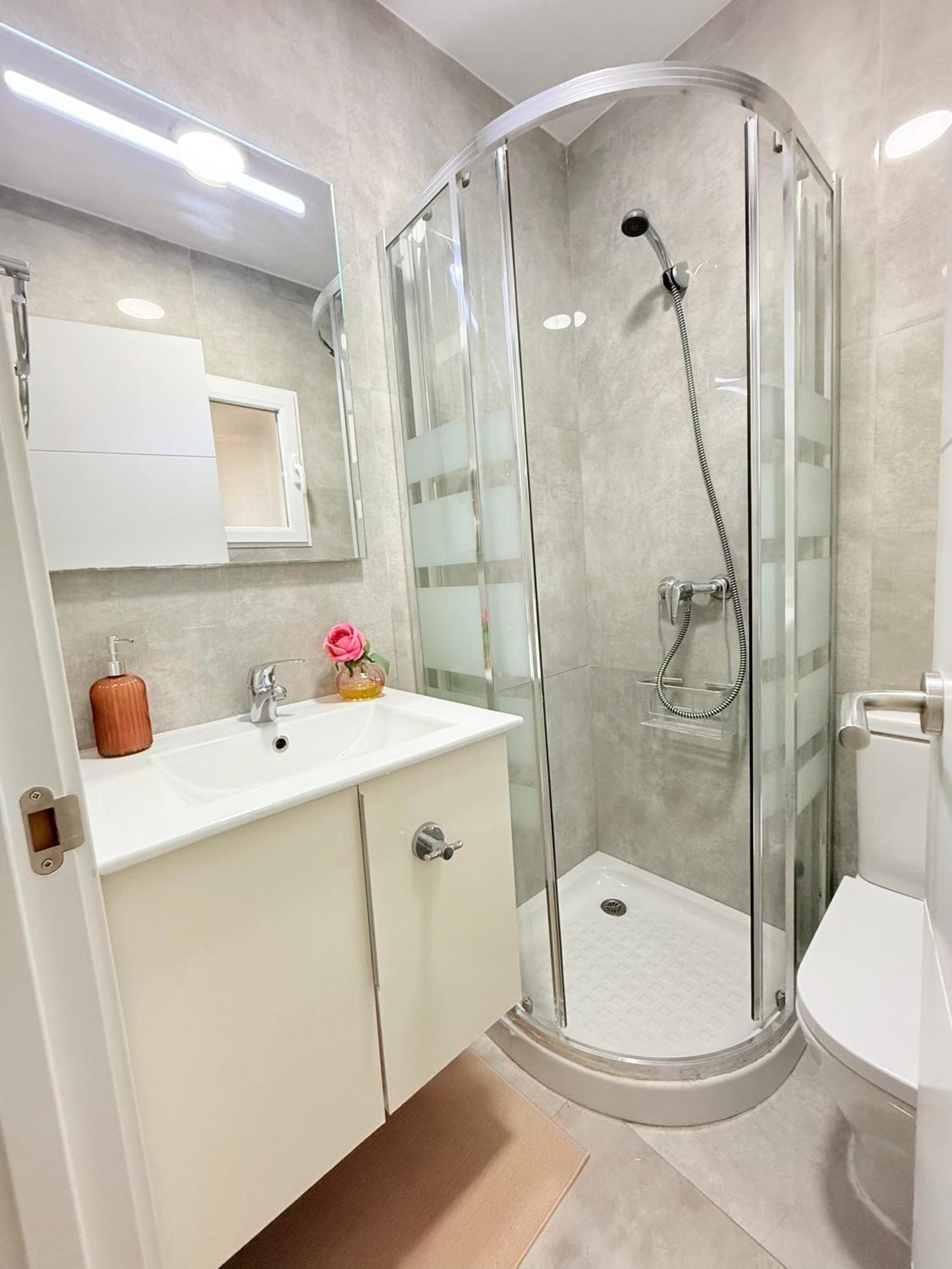 Rosa Rooms, Habitacion Con Bano Privado Pozuelo de Alarcón Екстериор снимка