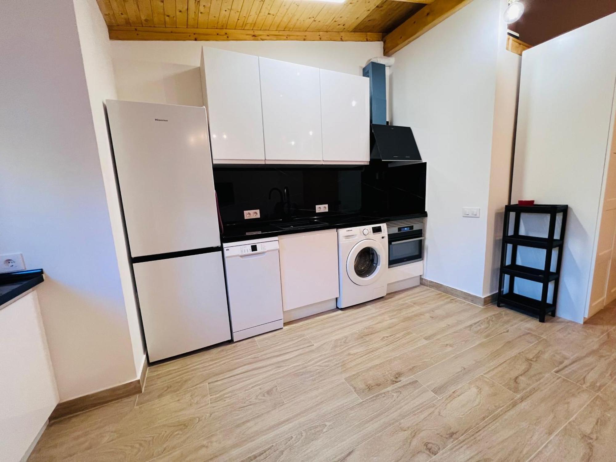 Rosa Rooms, Habitacion Con Bano Privado Pozuelo de Alarcón Екстериор снимка